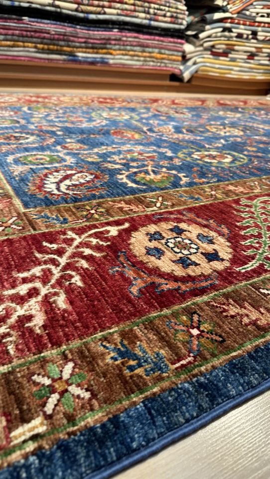 SULTANİ HALI 439 Usak Desenli Yüksek Kalite Kök Boya Salon Halısı