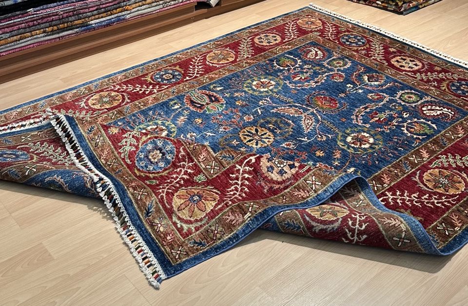 SULTANİ HALI 439 Usak Desenli Yüksek Kalite Kök Boya Salon Halısı