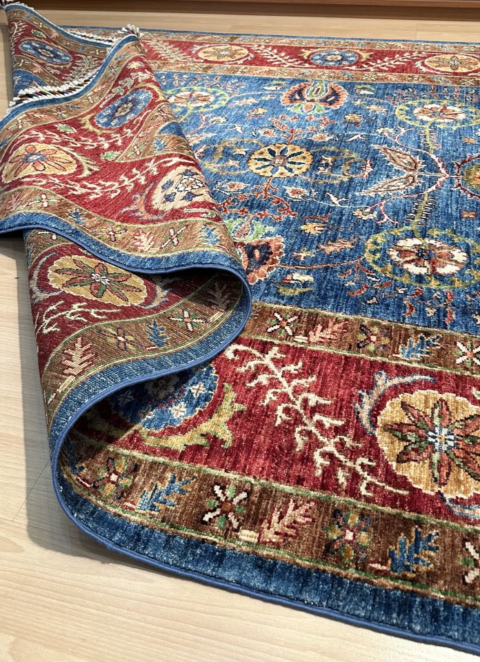 SULTANİ HALI 439 Usak Desenli Yüksek Kalite Kök Boya Salon Halısı