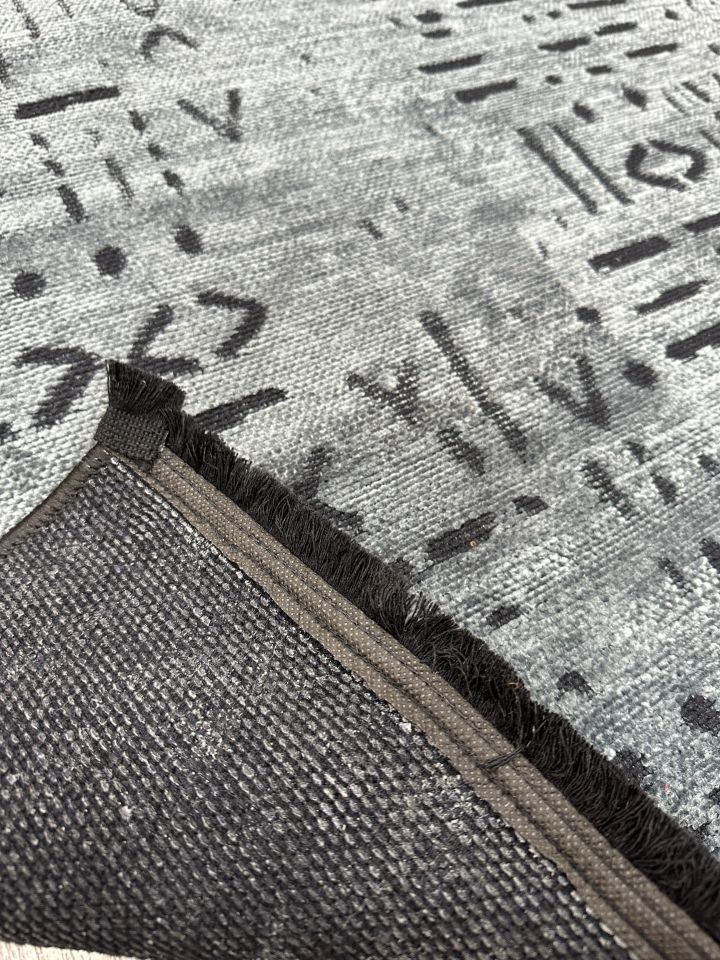 TP01 Antrasit Dekoratif Kilim Çamaşır Makinasında Yıkanabilir
