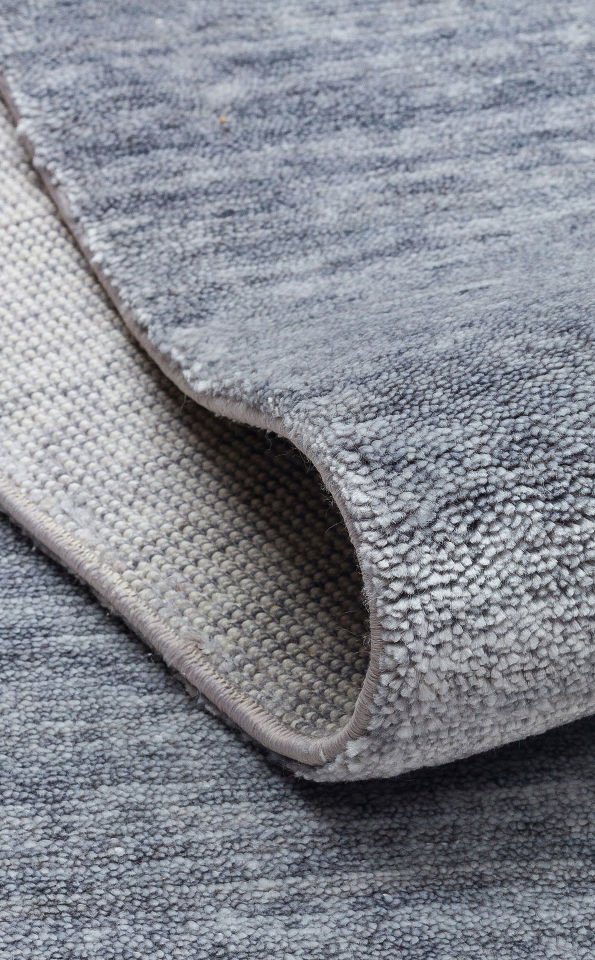TAFTAN TF PLAIN L.GREY  Pakistan Overdyed Tarzı Özel Hav Vermeyen ve El Emeği ile Özel Tezgahlarda Üretilen Uşak Halısı