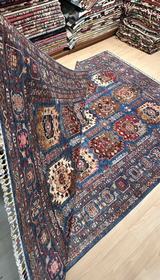SULTANİ HALI 425 Usak Desenli Yüksek Kalite Kök Boya Salon Halısı
